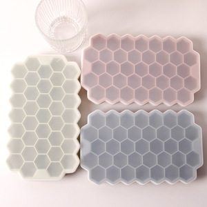 Eversoul Tùy Chỉnh Bpa-Miễn Phí 37 Khoang Tổ Ong Thiết Kế Hình Lục Giác Ice Cube Khay Với Silicone Nắp Silicone Ice Cube Khuôn Với Bìa - Product Image 5