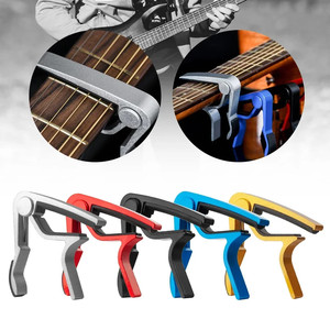 Accesorios para Guitarra Acústica: Afinador de Guitarra de Aluminio, Pinza, Triger, Capo y 4 Púas Aleatorias - Product Image 4
