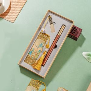 Marque-pages en métal personnalisés en gros, style rétro, aluminium <span class=keywords><strong>doré</strong></span>, <span class=keywords><strong>laiton</strong></span>, avec glands - Product Image 2