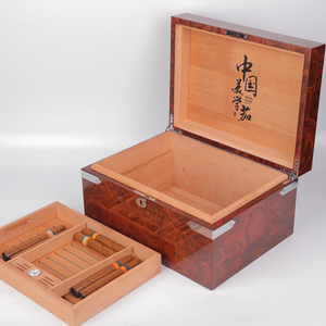 Humidor de bureau DS DSC-1068 avec logo personnalisé, en bois massif de cèdre espagnol, vitrine de présentation, finition laquée, MDF écologique, métal - Product Image 3