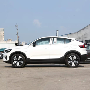 รถยนต์วอลโว่ <span class=keywords><strong>C40</strong></span> Recharge รุ่นปี 2022 แบบ Long-range <span class=keywords><strong>Pure</strong></span> SUV พวงมาลัยซ้าย ภายในสีเข้ม เบาะหนัง ขับเคลื่อนล้อหน้า - Product Image 4