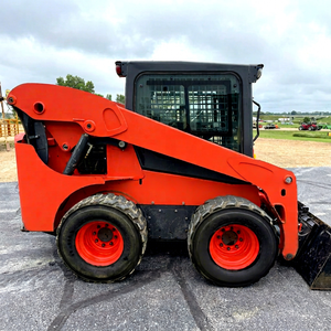 Chargeuse compacte sur chenilles Kubota SVL75-2 à moteur essence, composant essentiel haute puissance, capacité de la benne 200L - Product Image 5