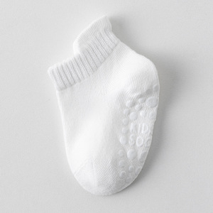 Bebé recién nacido Niño 0-1-3 años primavera logotipo personalizado antideslizante transpirable suave calcetines para niños pequeños - Product Image 2