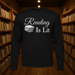 T-shirt a maniche lunghe Reading Is Lit, maglietta per insegnanti e appassionati di libri - Product Image 3