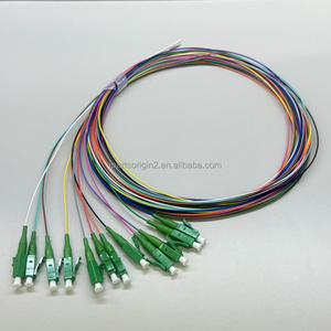 Precio al por mayor: Pigtail de fibra óptica LC APC SM de 12 colores con código de color y revestimiento LSZH para distribución de fibra en gabinetes ODF - Product Image 2