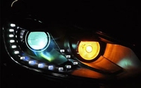 Lancement de nouveaux produits d'accessoires automobiles : phares modifiés à lumière blanche LED, feux de jour Angel Eye Tears, ensemble de phares pour VW Golf6 R20