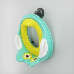 Siège de toilette d'apprentissage pour tout-petits avec coussin antidérapant grand format et marchepied – Entraîneur de toilette sécurisé pour bébés garçons et filles - Product Image 4