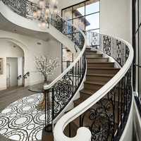 Luxuriöse Australische Standard-Schmiedeeisen-Treppe mit Gebogenen Holzstufen, Stahlwange und Geländer