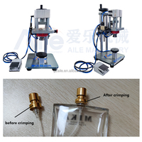 Machine de capsulage de table pneumatique semi-automatique personnalisée pour flacons de parfum et de cologne avec pompe et emballage en bois