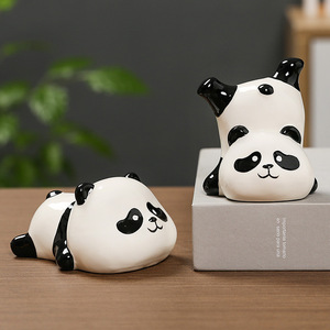 ตุ๊กตาแพนด้าเซรามิก งานฝีมือรูปทรงไม่สม่ำเสมอ สไตล์มินิมอลสมัยใหม่ ตกแต่งโต๊ะในห้องนั่งเล่น - Product Image 1