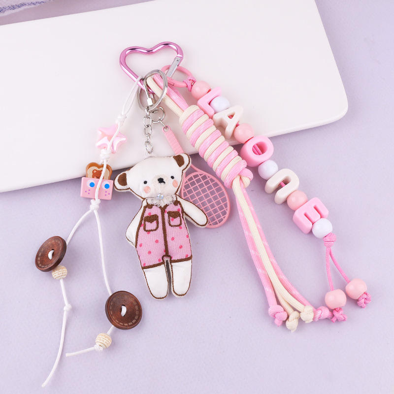 Q1853 - 3 letters random