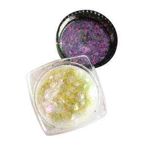 Flocons caméléon couronne arc-en-ciel, pour Nail Art, flocons blancs pour vernis à ongles - Product Image 1