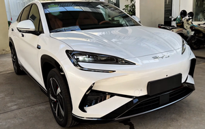 BYD Sealion7 2026, Vehículo con Volante a la Derecha, Energía 100% Eléctrica, SUV de 5 Plazas, Tracción Trasera, Vehículo de Nueva Energía, Atractivo, Edición Premium - Product Image 3