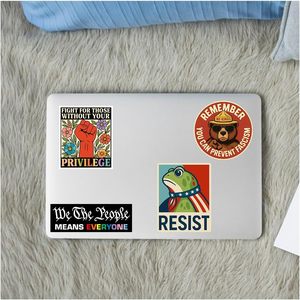 Calcomanías de Vinilo Removibles Resistentes al Agua y a los Rayos UV con la Lema 'Resist Hummen Rights', LGBTQ, Igualdad Trans, Justicia Social Liberal - Product Image 1