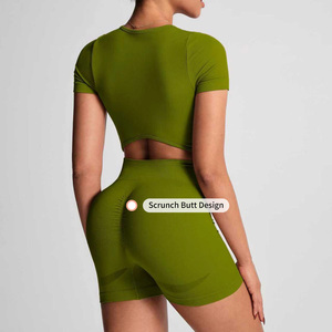 Ensemble de sport pour femmes, haut et short de yoga respirants, à séchage rapide, couleur unie, sensation de peau nue, ajustés, pour la course à pied et l'entraînement, logo personnalisé - Product Image 6