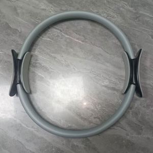 Cercle Magique Portable de Pilates en Mousse, Anneau de Résistance Souple en EVA Durable pour la Maison, la Gym, le Yoga et le Fitness - Product Image 4