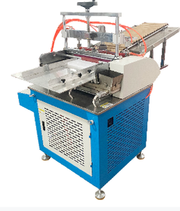 Étiqueteuse <span class=keywords><strong>automatique</strong></span> de tubes en papier Noyau de papier <span class=keywords><strong>carton</strong></span> Étiqueteuse de boîtes rondes Étiqueteuse <span class=keywords><strong>automatique</strong></span> d'autocollants pour tubes - Product Image 2