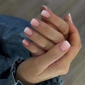 Venta al por mayor nueva moda de verano 24 unids/caja prensa cuadrada corta en gradiente de <span class=keywords><strong>uñas</strong></span> <span class=keywords><strong>blanco</strong></span> <span class=keywords><strong>y</strong></span> <span class=keywords><strong>rosa</strong></span> <span class=keywords><strong>uñas</strong></span> postizas - Product Image 1