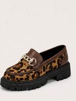 RX Dames Elegante Bruine Luipaard PU Lederen Platform Penny Loafers Instappers Met Metalen Ketting Decor True T School Halloween Valentijn