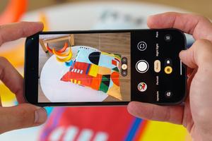 Smartphone Original Débloqué de Haute Qualité Pixe 9 5G LTE Écran OLED 120Hz Appareil Photo 50MP Multilingue (Français/Espagnol/Anglais) - Product Image 6