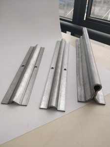 Rail <span class=keywords><strong>coulissant</strong></span> pour <span class=keywords><strong>portail</strong></span> <span class=keywords><strong>coulissant</strong></span>, 6 m <span class=keywords><strong>de</strong></span> long, à fixer au sol - Product Image 4