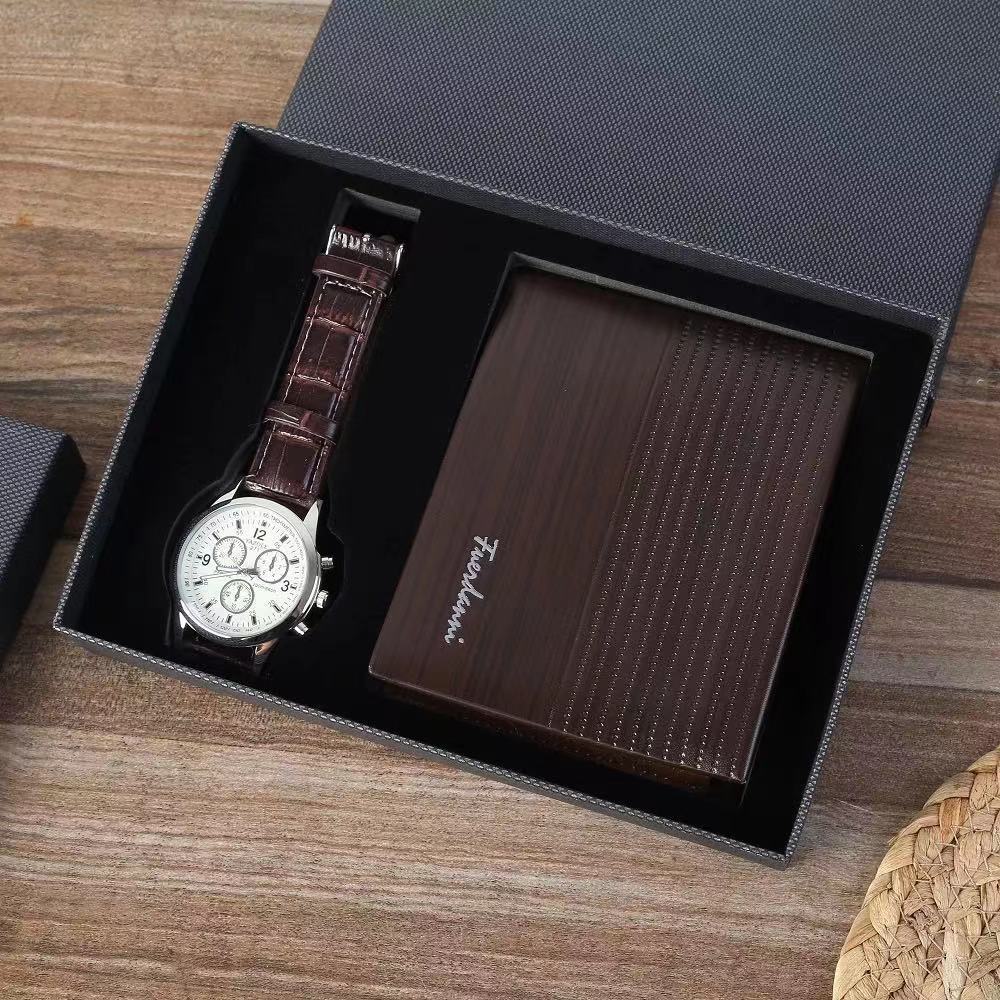 Blanc + Bracelet café + Portefeuille café