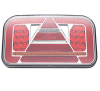 Feu arrière combiné à LED ECE EMC 6 fonctions avec réflecteur triangulaire, clignotant dynamique, feu stop, marche arrière et feu antibrouillard pour camion et remorque