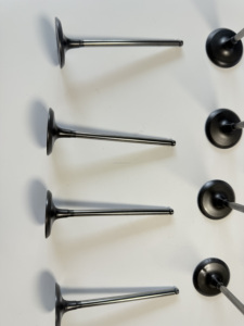 Valvole di aspirazione e scarico per <span class=keywords><strong>Ford</strong></span> Fiesta EcoSport Focus PUMA 1.0T modello di motore CM5G6507CB modello 1760579 - Product Image 2