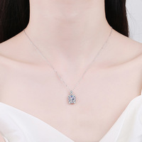 Collier en argent sterling S925 avec moissanite 1 carat, chaîne maille câble, pendentif carré taille radiant à 4 griffes, bijoux pour femme