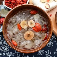 FD Instant Soup Ready to Eat Made in China Comprising Red Dates Medlar Tremella Certified Halal