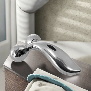 Masaje Facial Manual 3D Masajeador de forma de cuerpo 360 Rodillo giratorio en forma de Y Eliminador de arrugas de acero inoxidable Herramienta de cuidado de belleza para la cara - Product Image 6