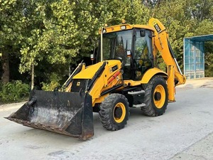 Chargeuse sur pneus JCB jaune d'occasion, engin de construction, moteur, boîte de vitesses, pompe, 7702 kg, origine Anhui, 0-2000 heures, vidéo pour rapport - Product Image 1