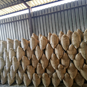 Compact Wood Shavings Horse Bedding Straw Sawdust Farm Stable Animal Bedding Block 2-Year <b>Shelf</b> Life - Product Image 5