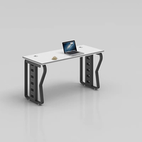Ensemble de bureau moderne élégant et très bien coté, bureau pratique et fonctionnel pour le bureau et la salle d'étude