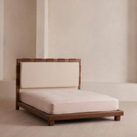 Lit en lin crème style nordique, taille Queen, avec tête de lit à ceinture et pieds en chêne massif, mobilier de chambre pour maison, villa, hôtel