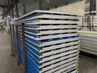 Panneau sandwich en polystyrène EPS pour toiture, ondulé avec nervures portantes, isolation thermique et acoustique