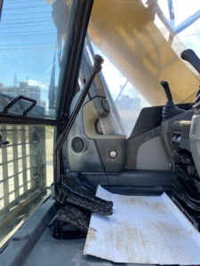 Excavadora sobre orugas CAT320D, máquina pesada usada con componentes básicos, bomba de motor a la venta - Product Image 5