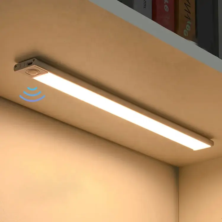 Lampu magnetik bawah meja, cahaya lemari LED isi ulang nirkabel dengan 3 warna Sensor gerakan