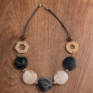 Faux Rattan Acrylic Round Disc Vintage Women Necklace DIY Design Trendy Beach Vacation Fashion Neck Jewelry - Product Image 3