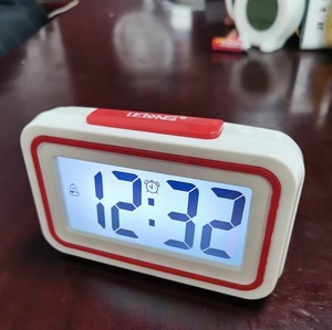 Despertador digital por hora LCD con luz y Cuco, con música y snooze con temperatura - Product Image 2