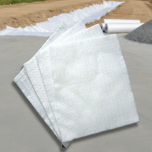 Géotextiles non tissés blancs et noirs <span class=keywords><strong>300g</strong></span> 400g 500g 600g pour la construction routière - Product Image 4