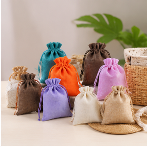 Sac de rangement vintage en lin avec cordon de serrage, imprimé et personnalisable, idéal pour les cadeaux et bonbons lors de mariages et fêtes - Product Image 3