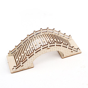 Ours d'or petit meuble de <span class=keywords><strong>cage</strong></span> pour animaux de compagnie avec échelle en bois décoratif <span class=keywords><strong>Hamster</strong></span> tour accessoires d'escalade motif solide jouets de couinement - Product Image 3