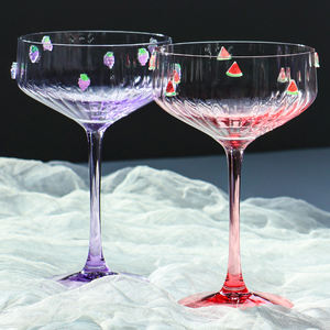 Verre à champagne décoratif créatif en forme de fruit, design personnalisé avec logo, verre à vin rouge en cristal coloré, emballage EPR <span class=keywords><strong>France</strong></span> - Product Image 4