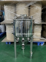 Guten Fermenteur de bière conique à double enveloppe en acier inoxydable Fermenteur conique de bière Unitank isobare 30L-105L