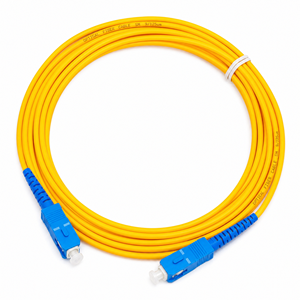 Cordon de brassage <span class=keywords><strong>fibre</strong></span> <span class=keywords><strong>optique</strong></span> monomode SC UPC Simplex 900 micromètres avec gaine PVC LSZH pour interconnexion de stations de base FTTA - Product Image 1