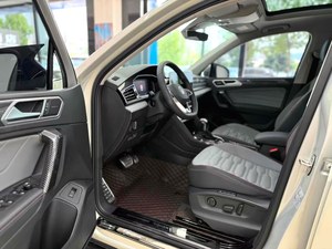 Superventas en Rusia Volkswagen 2022 Tiguan L R-Line 2.0TSI 380TS1 Tracción en las cuatro ruedas Versión insignia 7 asientos Automático - Product Image 4