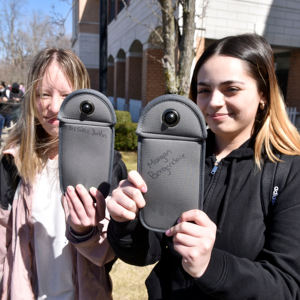 Bolsa de teléfono móvil de seguridad con bloqueo de señal y logotipo personalizado, bolsa de teléfono bloqueable con bloqueo magnético para estudiantes de secundaria - Product Image 6