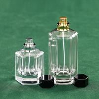 Flacon de parfum en verre de luxe, bouchon hexagonal noir, flacon vide pour parfum, impression personnalisée, vente en gros pour l'emballage de parfums pour hommes