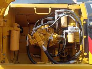 Excavadora usada Cat 330D, original de Japón, 85% nueva - Product Image 4